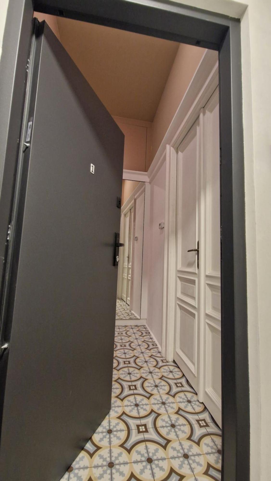 Noce I Dnie Apartment